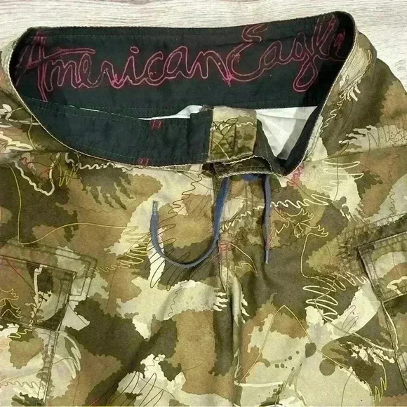 American Eagle Men’s Camouflage Quick Dry Board Shorts Swim Suit Size 32 - Picture 2 of 8